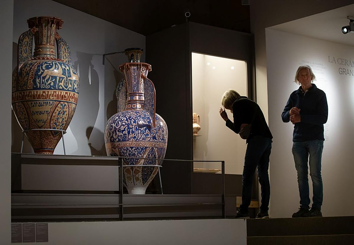 Posh pottery on show in Granada: the ceramics of the Sultans of